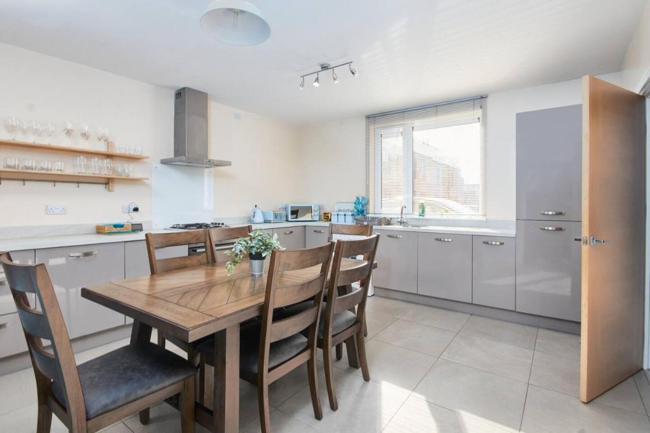 Stylish City Centre House - Parking & Garden Sheffield Esterno foto